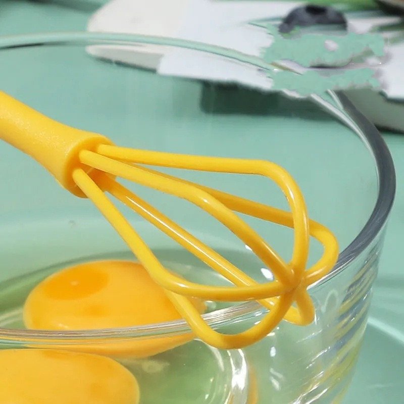 Plastic Creative Mini Manual Eggbeater Baking Gadget - Image 6